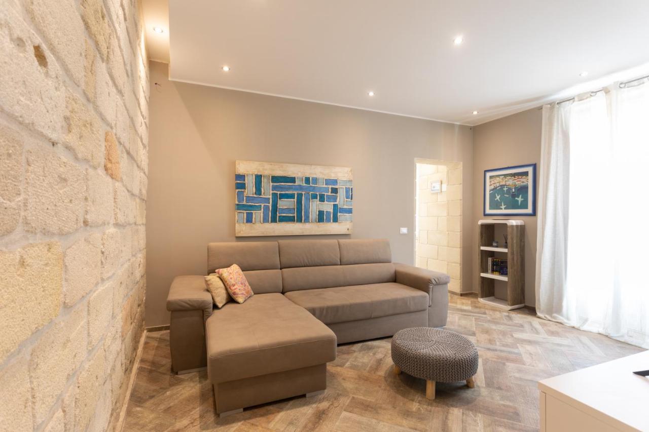 Appartement La Finestra Sul Porto à Trapani Extérieur photo